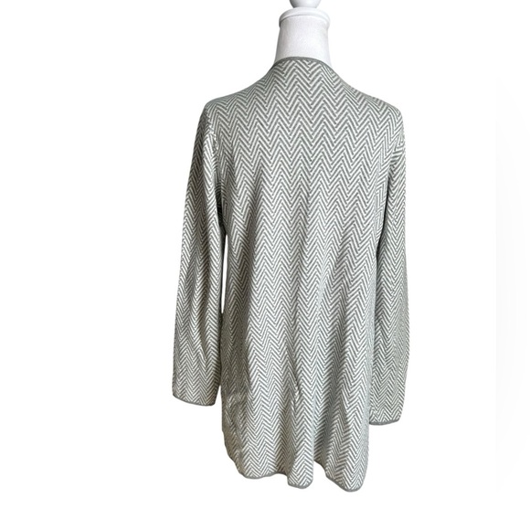 Vince Camuto Herringbone Open Front Cardigan Gray/White Size Medium Long Sleeve - Picture 5 of 17